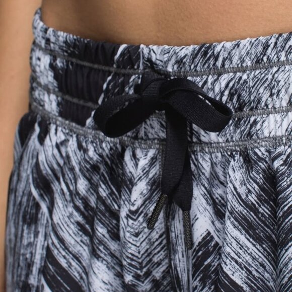 Lululemon Namaskar Pant - Picture 2 of 5